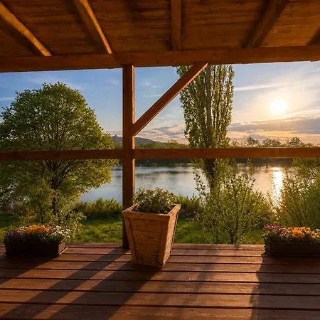 View Glamping Pod Radyní Bez Tekoucí Vody S Omezenou Elektřinou *