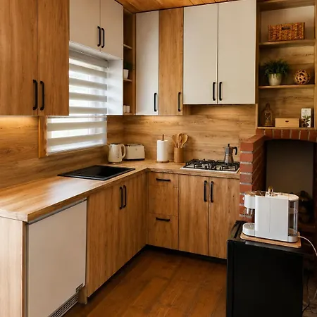 View Glamping Pod Radyní Bez Tekoucí Vody S Omezenou Elektřinou * Spálené Poříčí